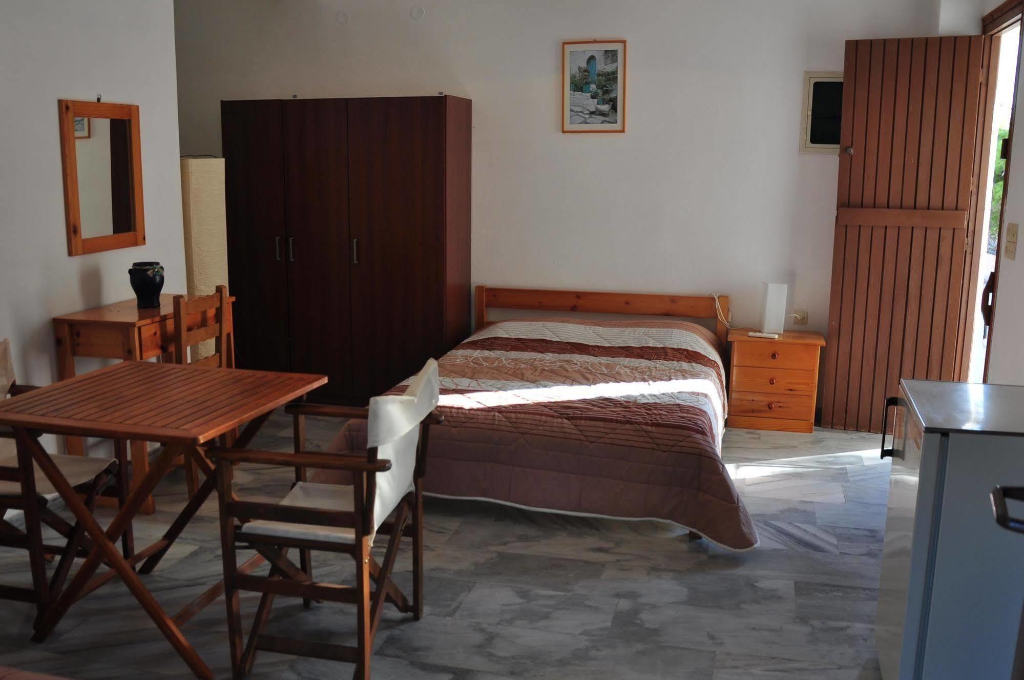 Michalis Apartments Near The Beaches With Sea View Parikia  Luaran gambar