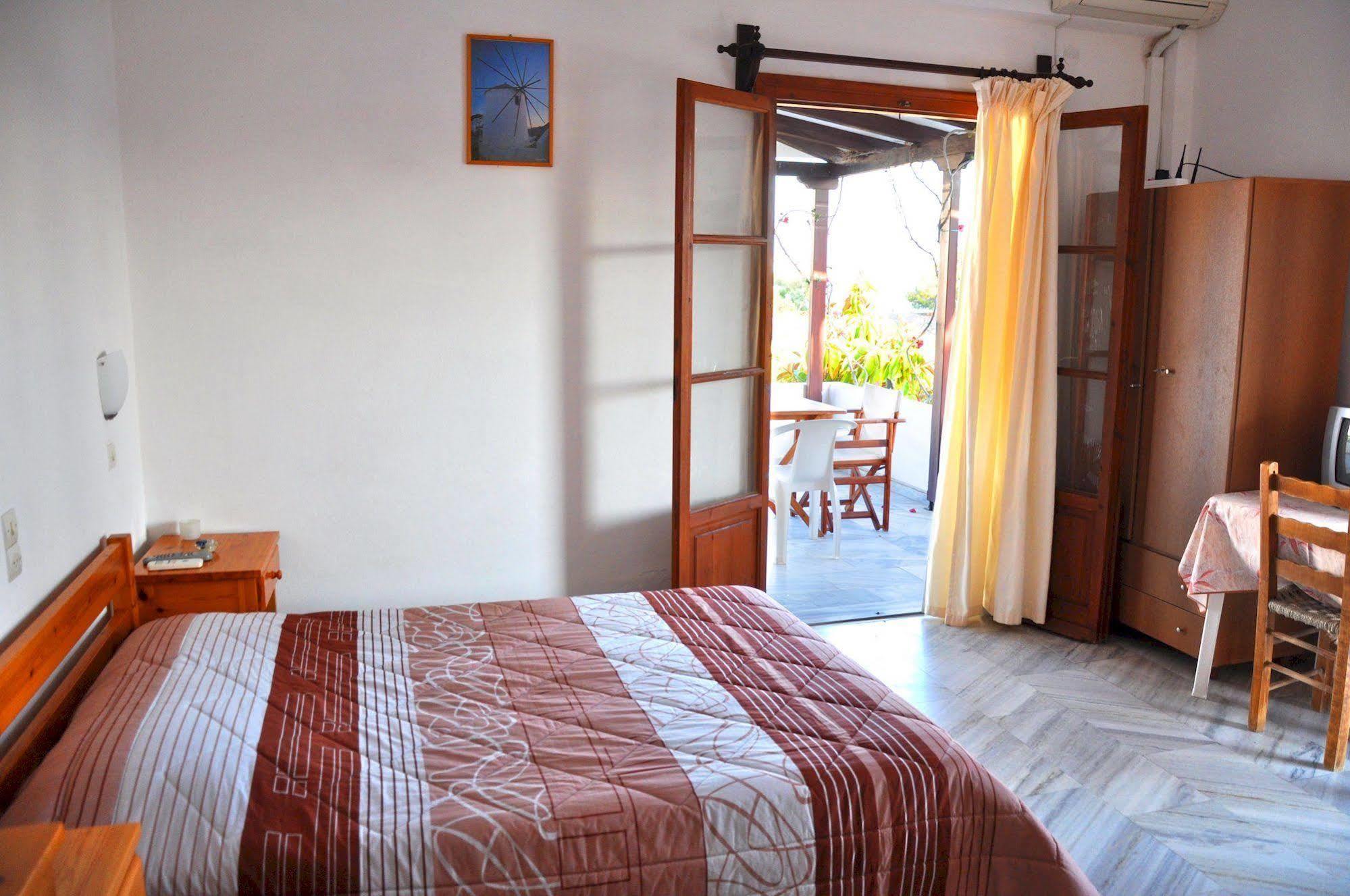 Michalis Apartments Near The Beaches With Sea View Parikia  Luaran gambar