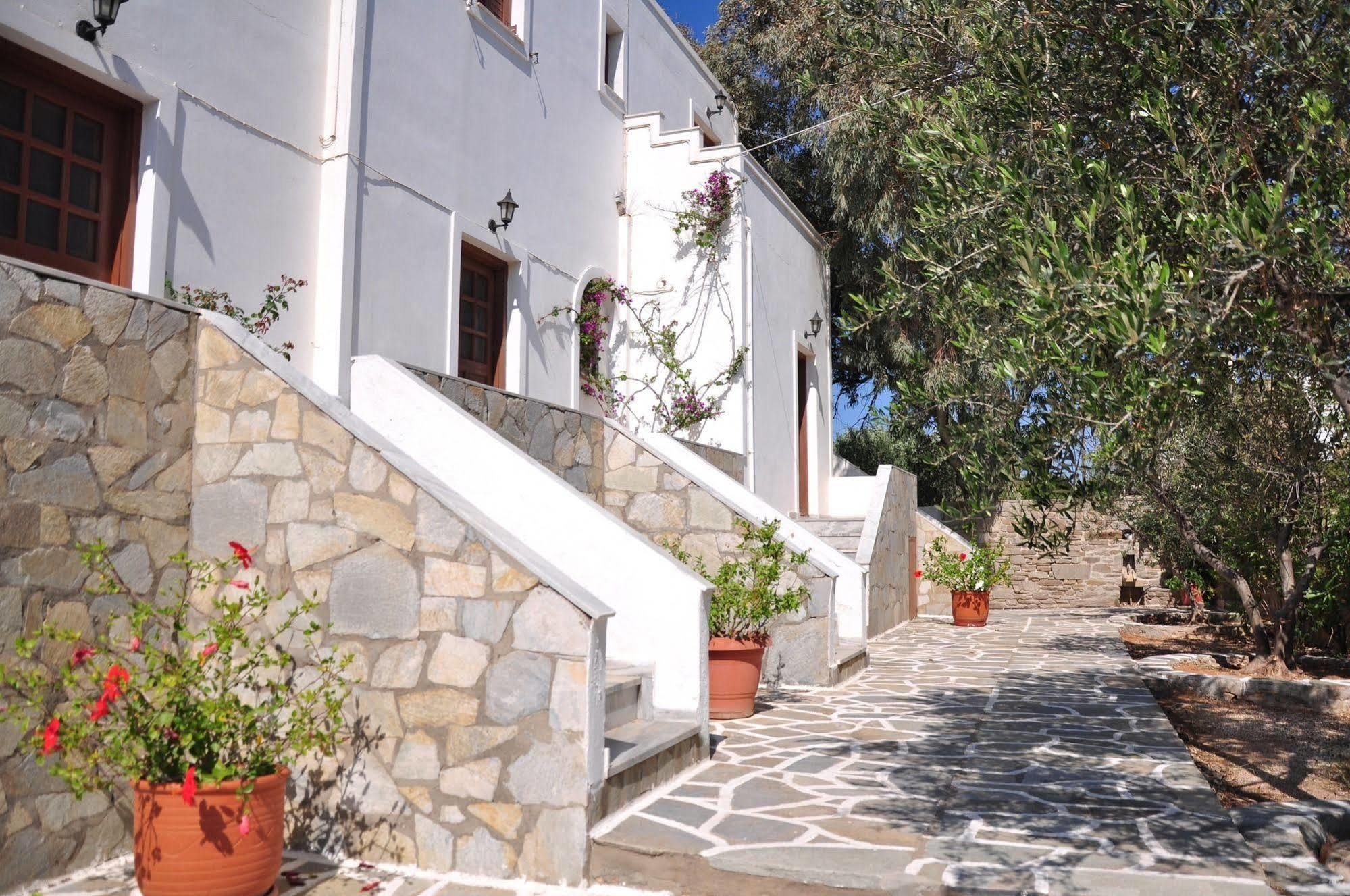 Michalis Apartments Near The Beaches With Sea View Parikia  Luaran gambar