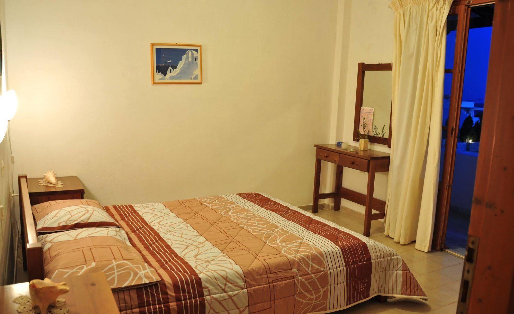 Michalis Apartments Near The Beaches With Sea View Parikia  Luaran gambar
